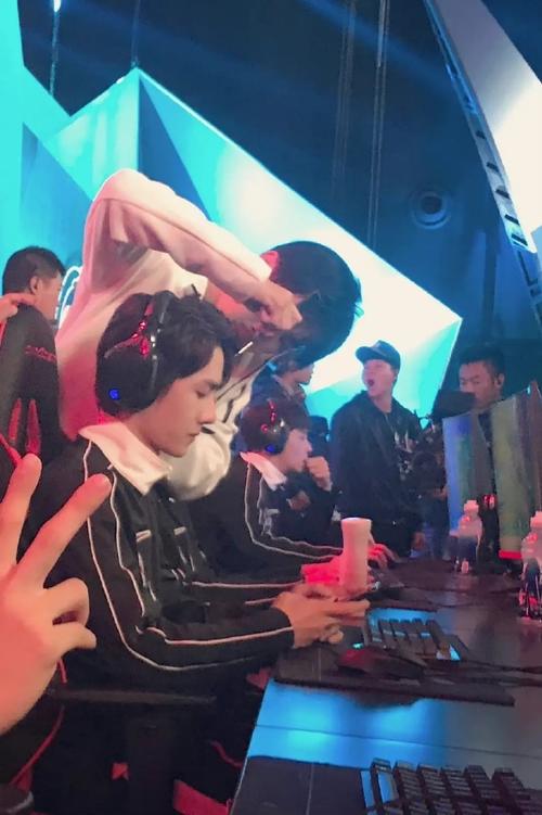 有哪些明星在玩lol