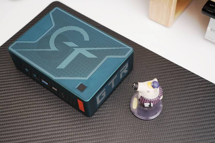 零刻GTR7迷你主机分享:鲁大师144万,能玩《战地5》3A游戏,性能强散热稳...